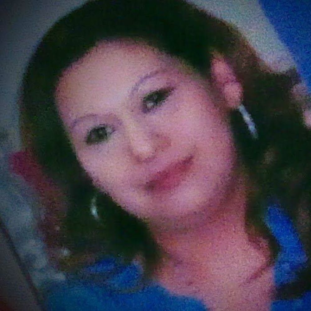 Meet your Posher, Raquel